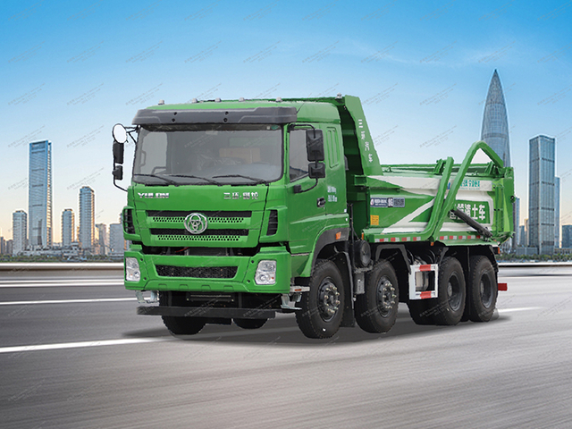 Yulong 8 × 4 Muck Truck