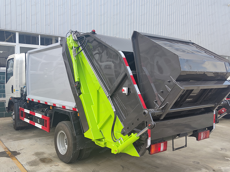 Howo 12m3 Truck 