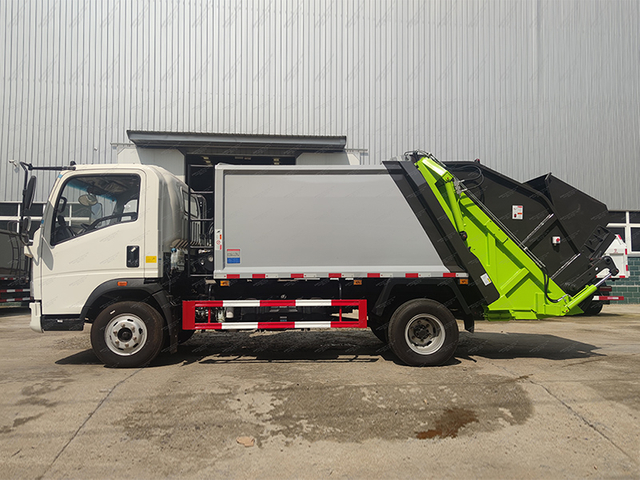Howo 12m3 Truck 
