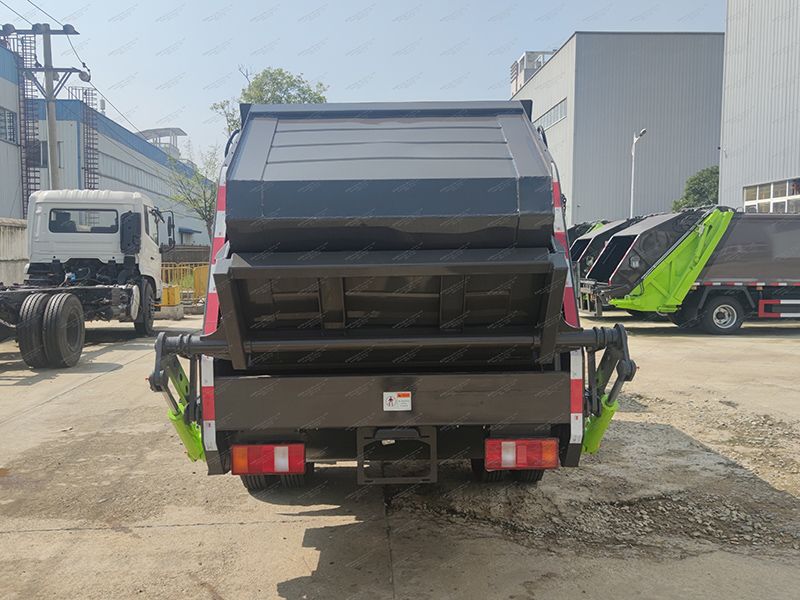 Howo 12m3 Truck 