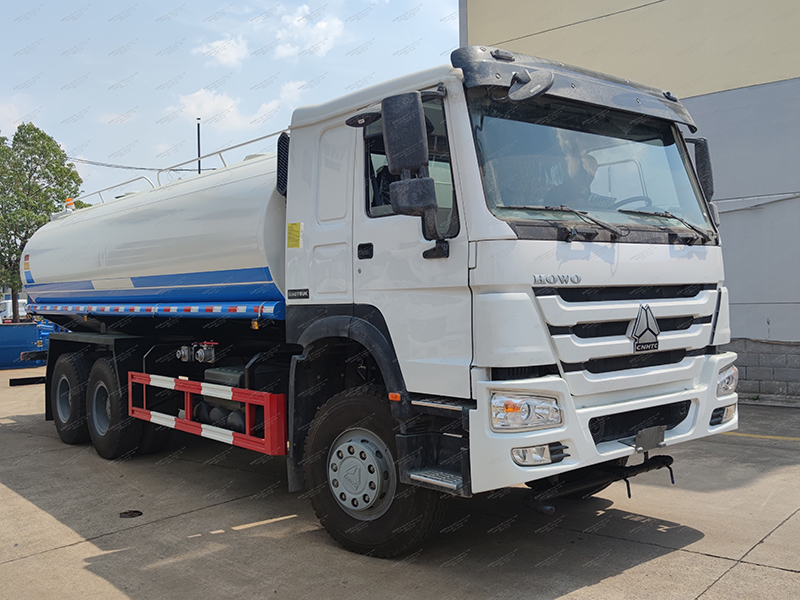 รถบรรทุกถังน้ำ 6x4 25 ลูกบาศก์เมตร