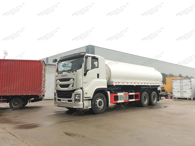รถบรรทุกสปริงเกอร์ Isuzu 4x2